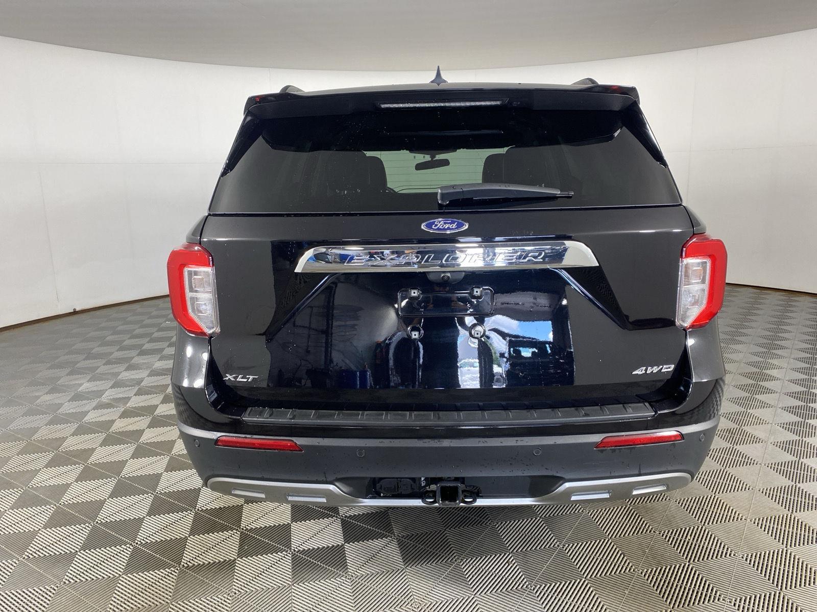 Used 2023 Agate Black Ford XLT image 9
