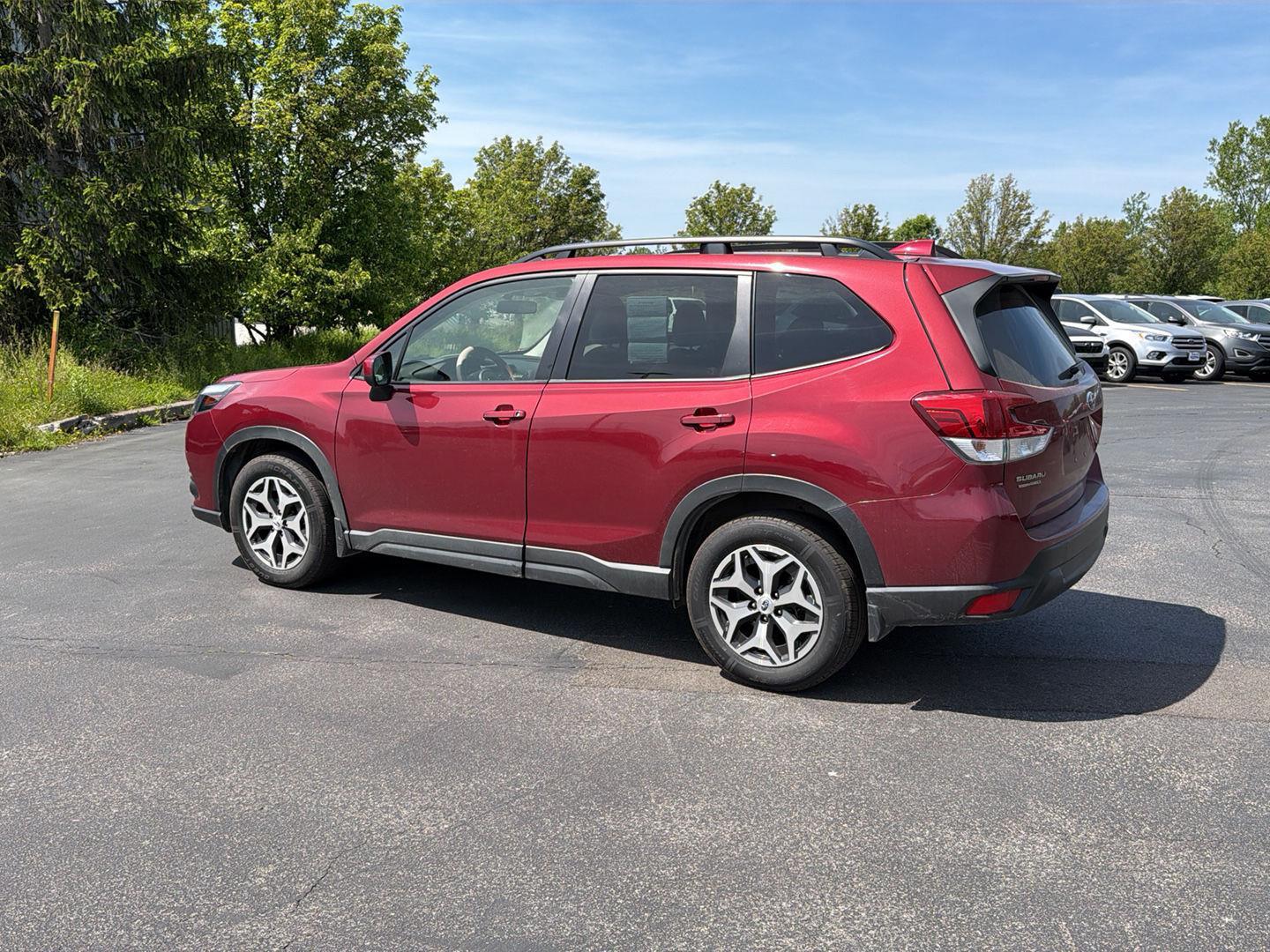 Used 2022 Crimson Red Pearl Subaru Premium image 5