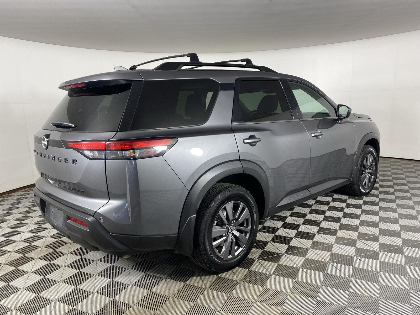 Used 2022 Gun Metallic Nissan SV image 8