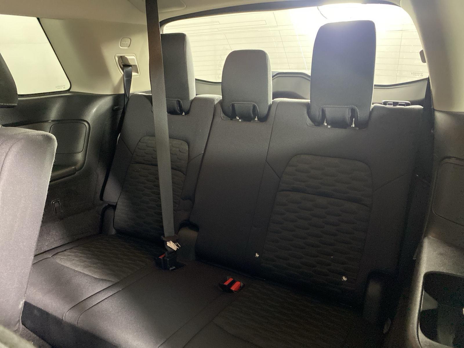 Used 2022 Gun Metallic Nissan SV image 24