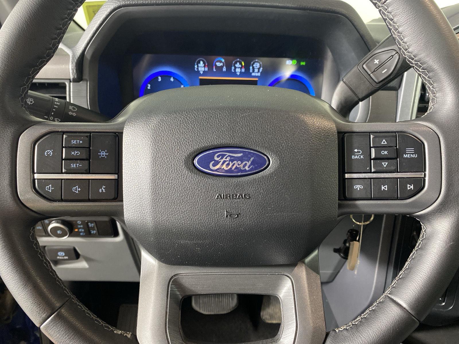 Used 2025 Atlas Blue Ford XLT image 14