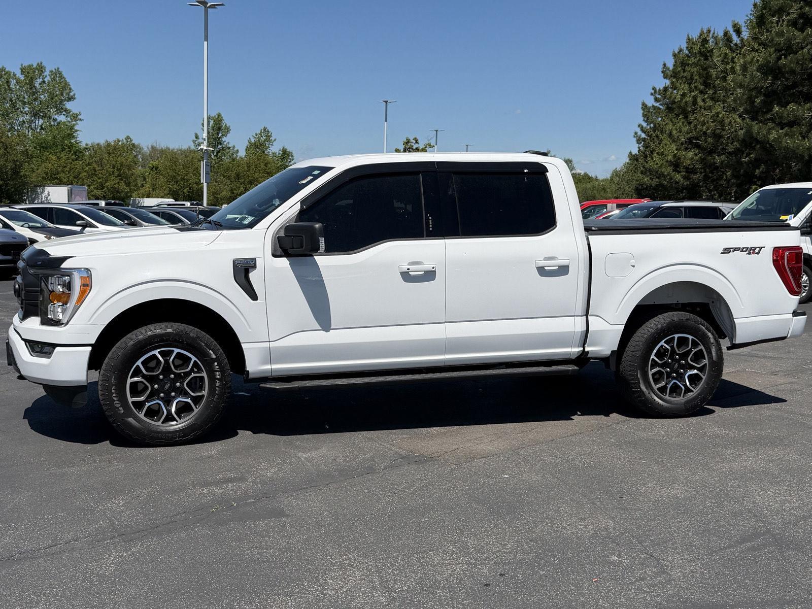 Used 2023 Oxford White Ford XLT image 6