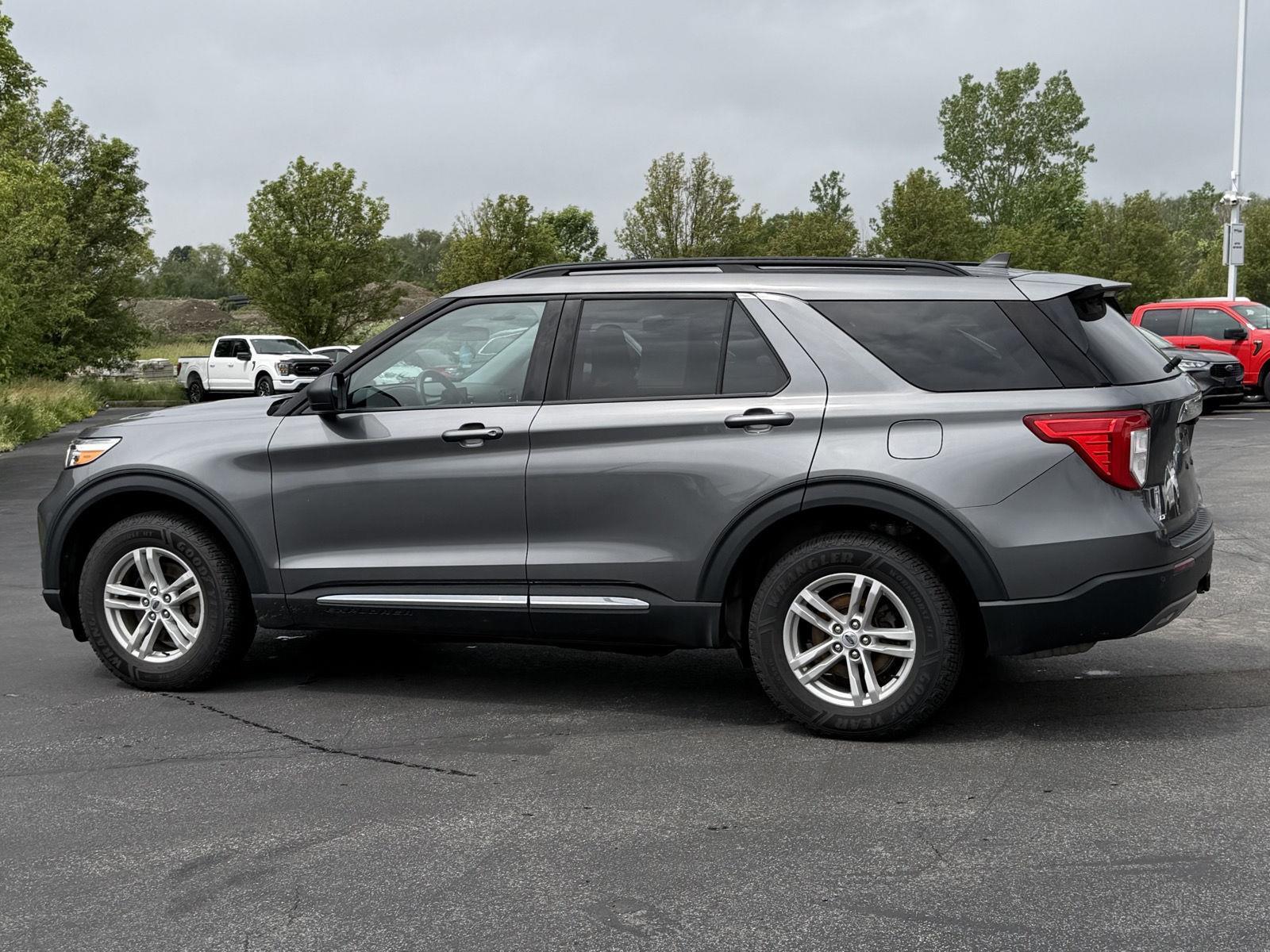 Used 2023 Carbonized Gray Ford XLT image 4