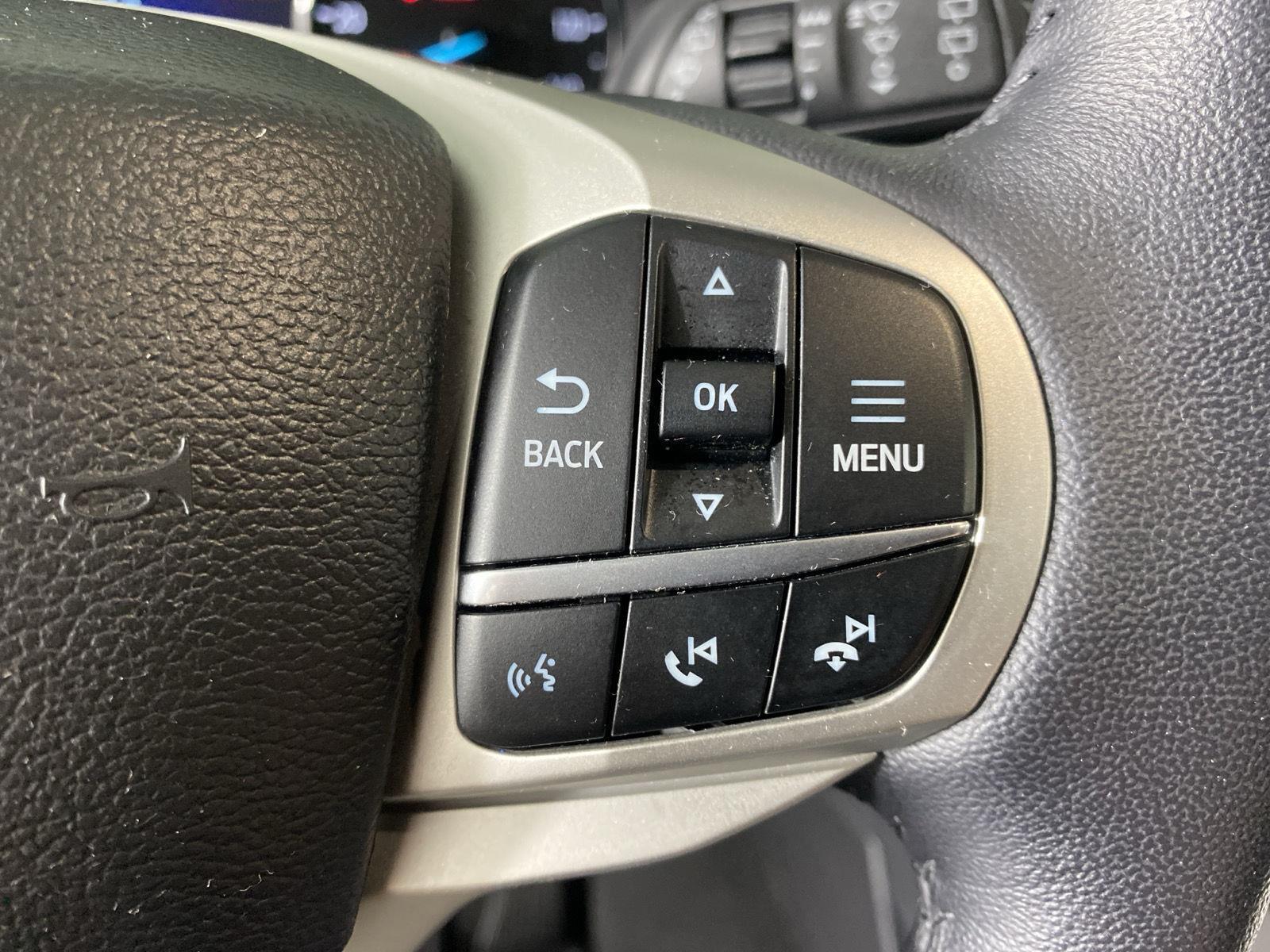 Used 2024 Iconic Silver Ford XLT image 26