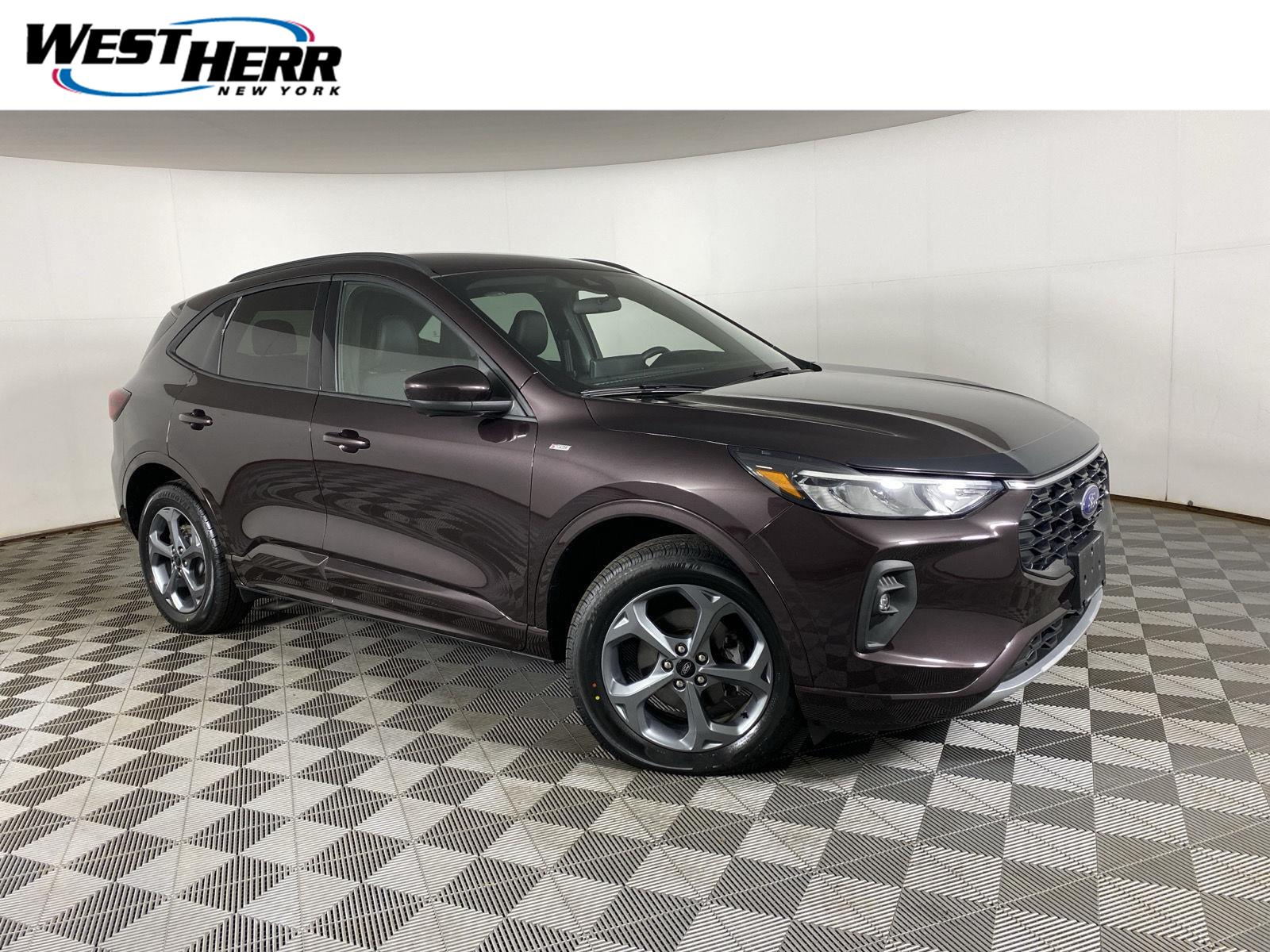  2023 Ford Escape ST-Line Select AWD   