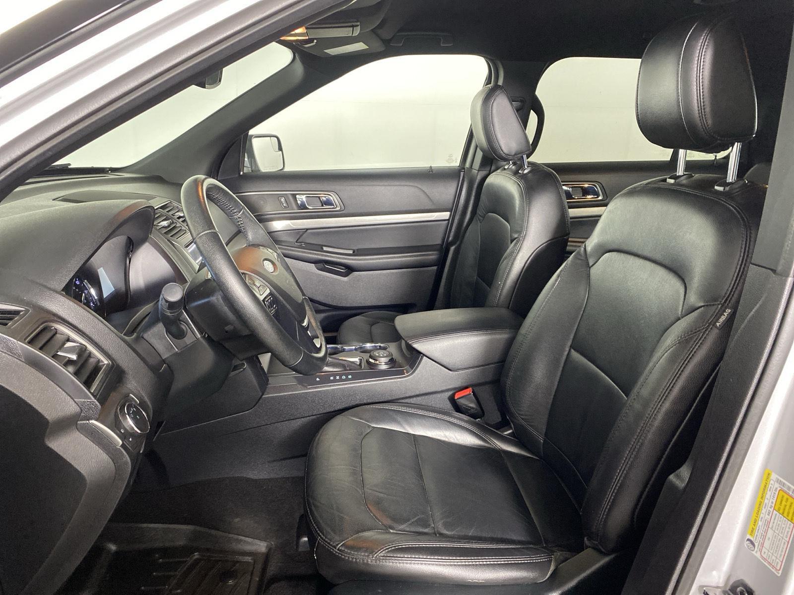Used 2018 Ingot Silver Ford XLT image 10