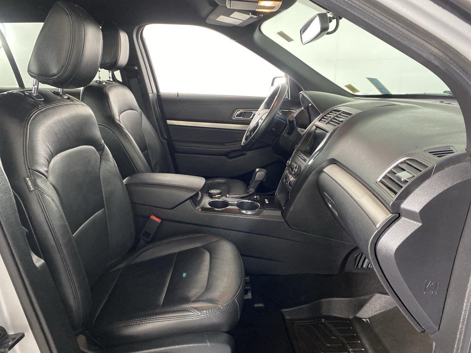 Used 2018 Ingot Silver Ford XLT image 28