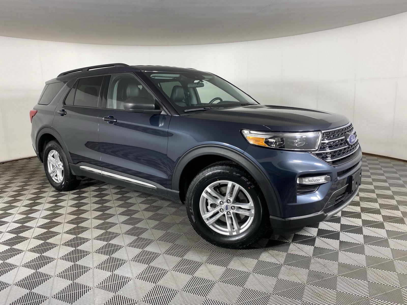 Used 2023 Stone Blue Ford XLT image 11