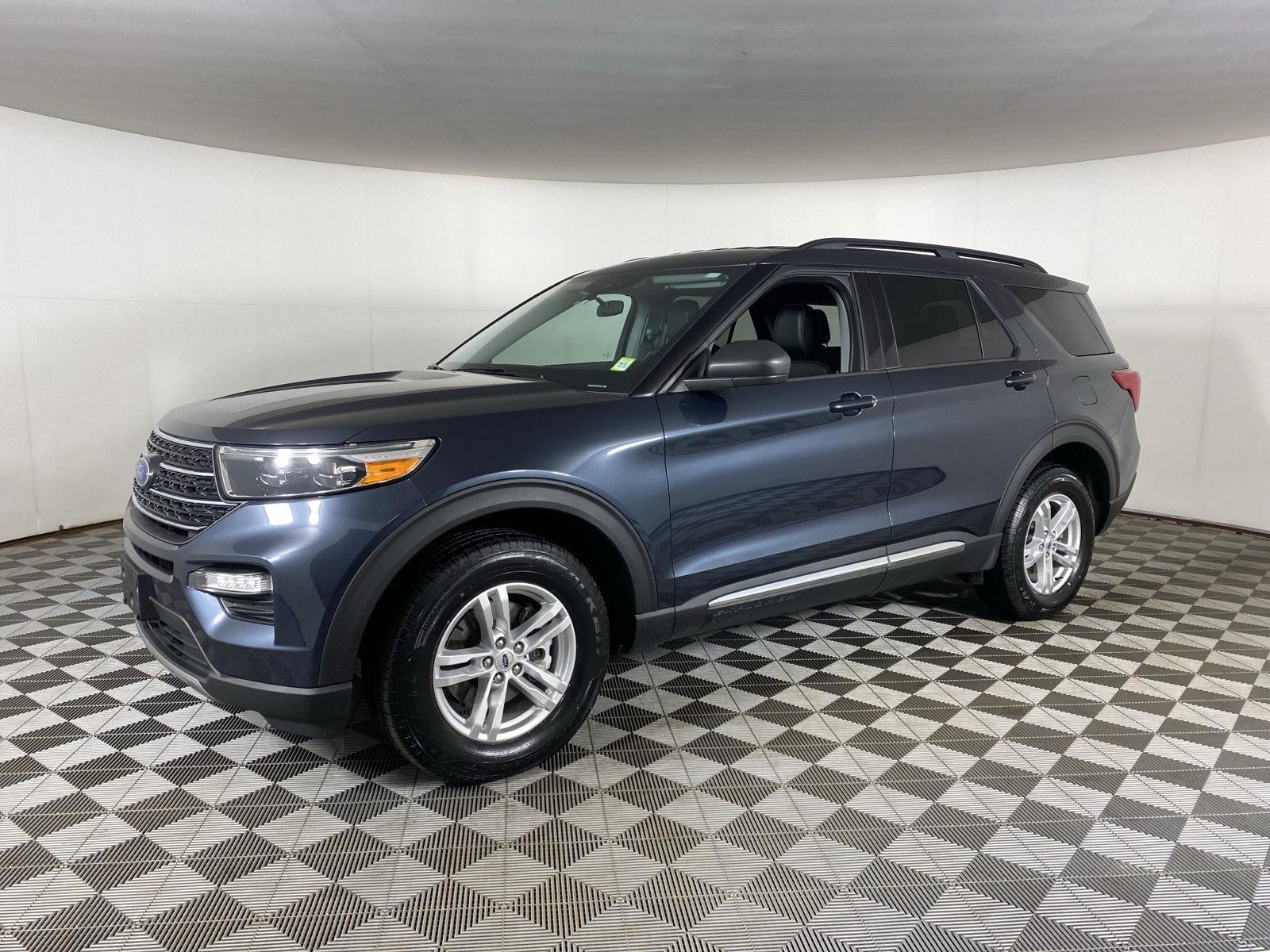 Used 2023 Stone Blue Ford XLT image 13