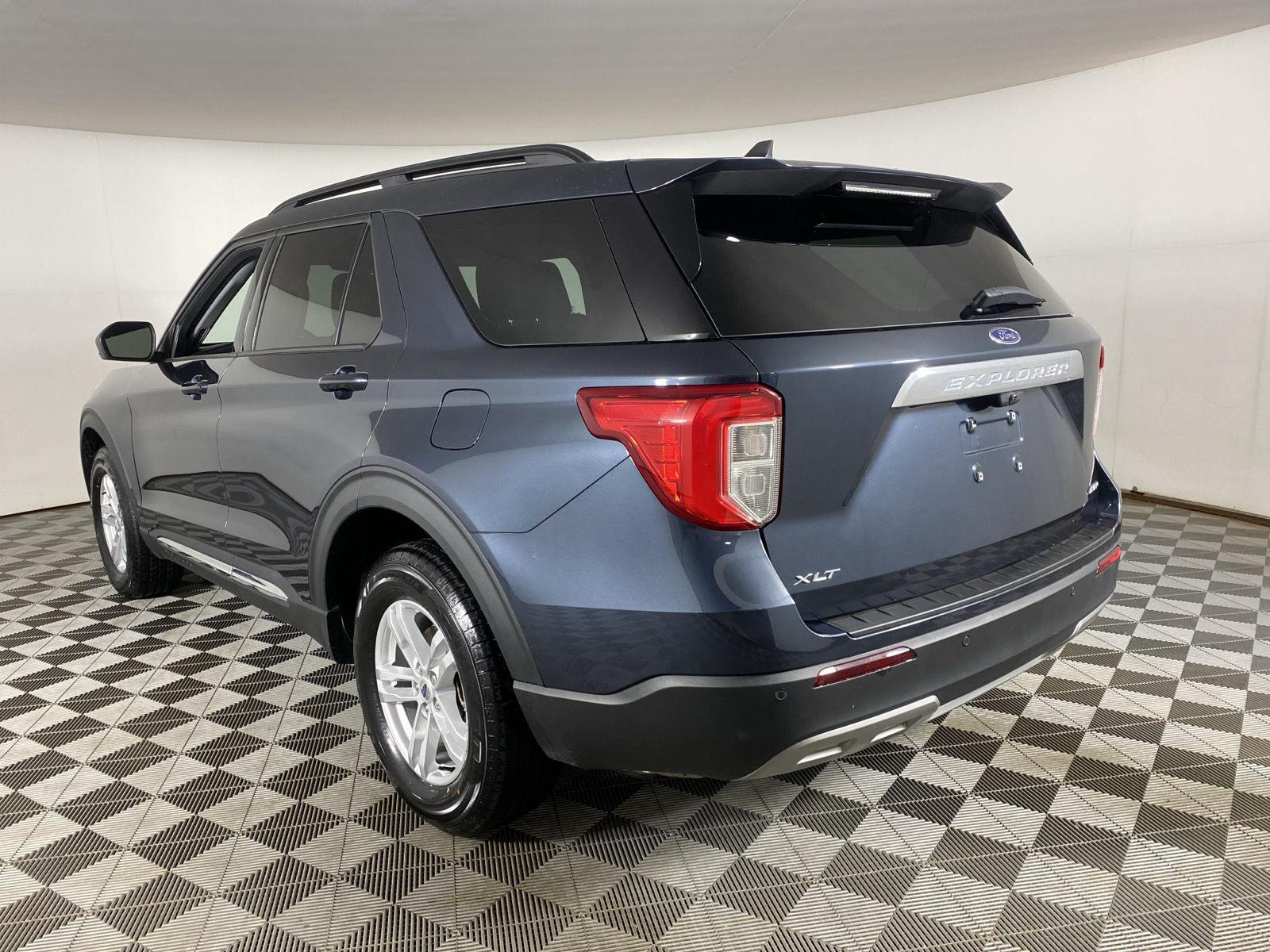 Used 2023 Stone Blue Ford XLT image 15