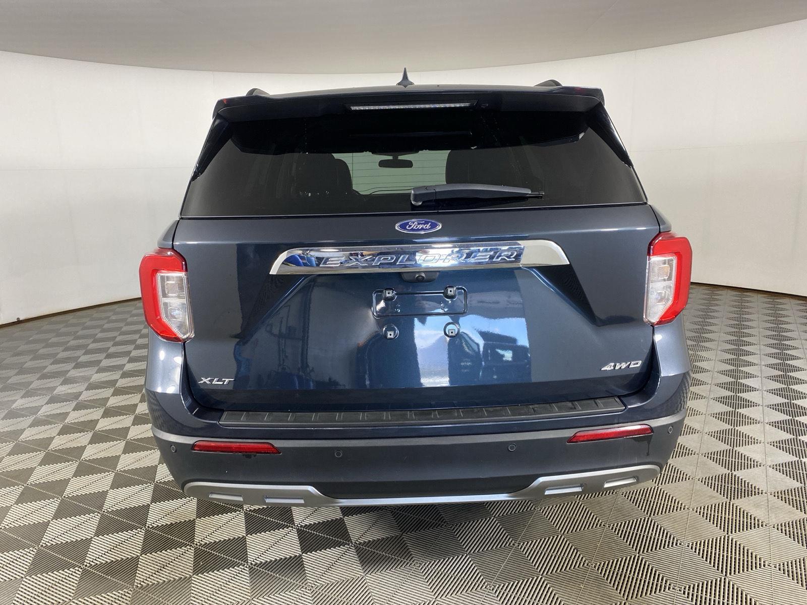 Used 2023 Stone Blue Ford XLT image 16