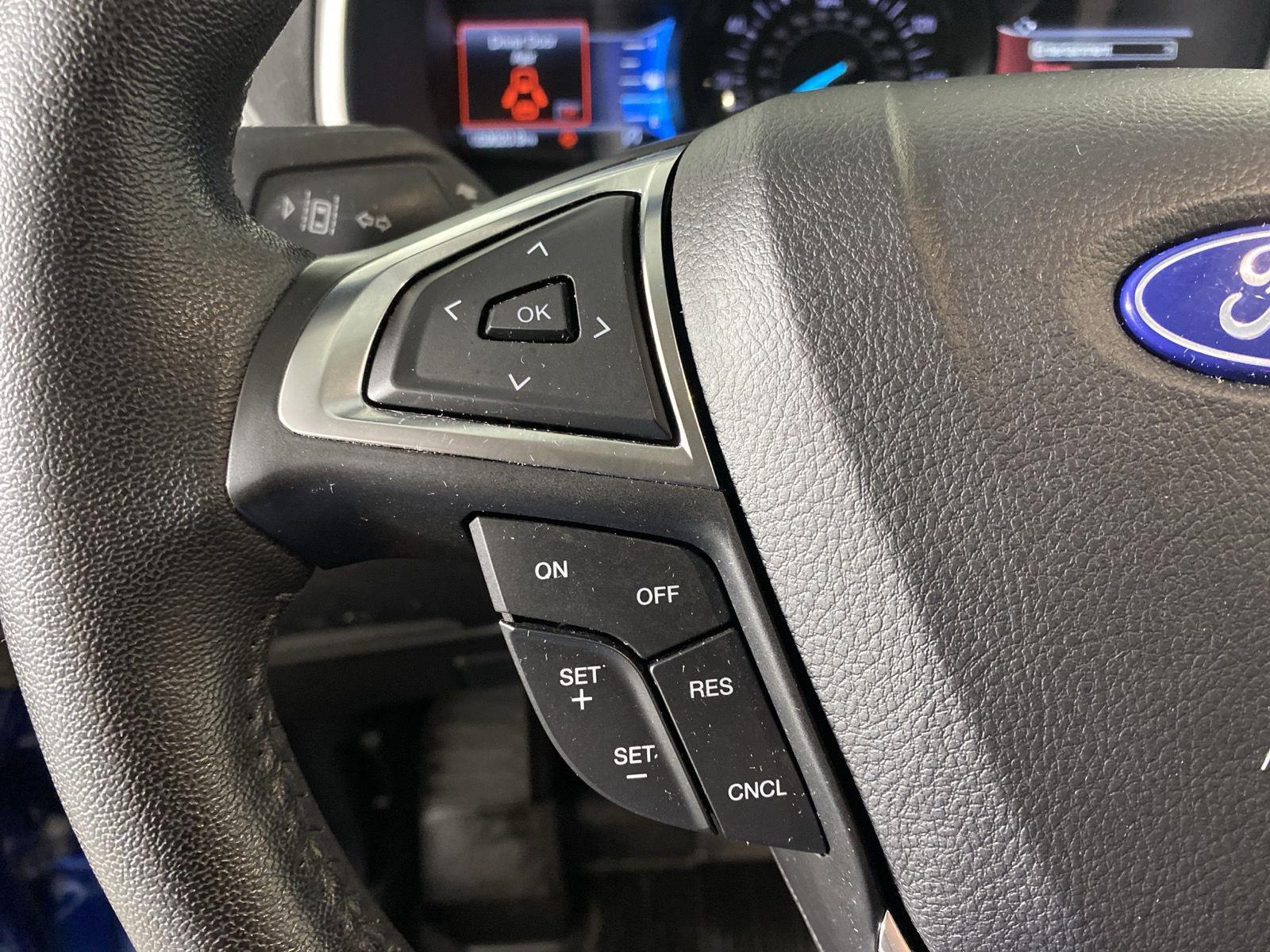 Used 2020 Atlas Blue Ford SEL image 18
