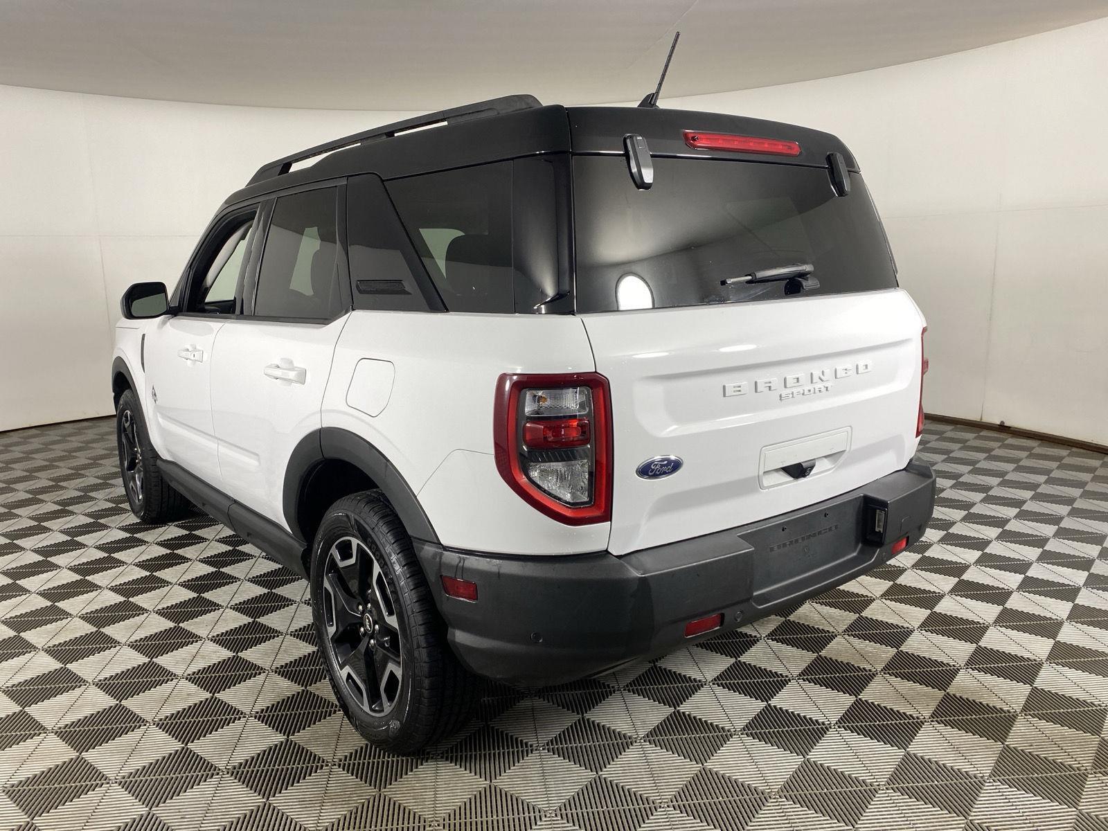 Used 2021 Oxford White Ford Outer Banks image 15