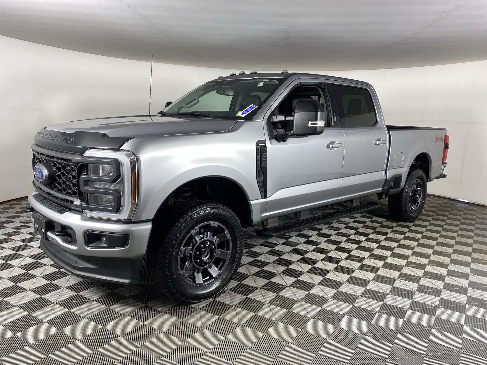 Used 2024 Iconic Silver Ford LARIAT image 5
