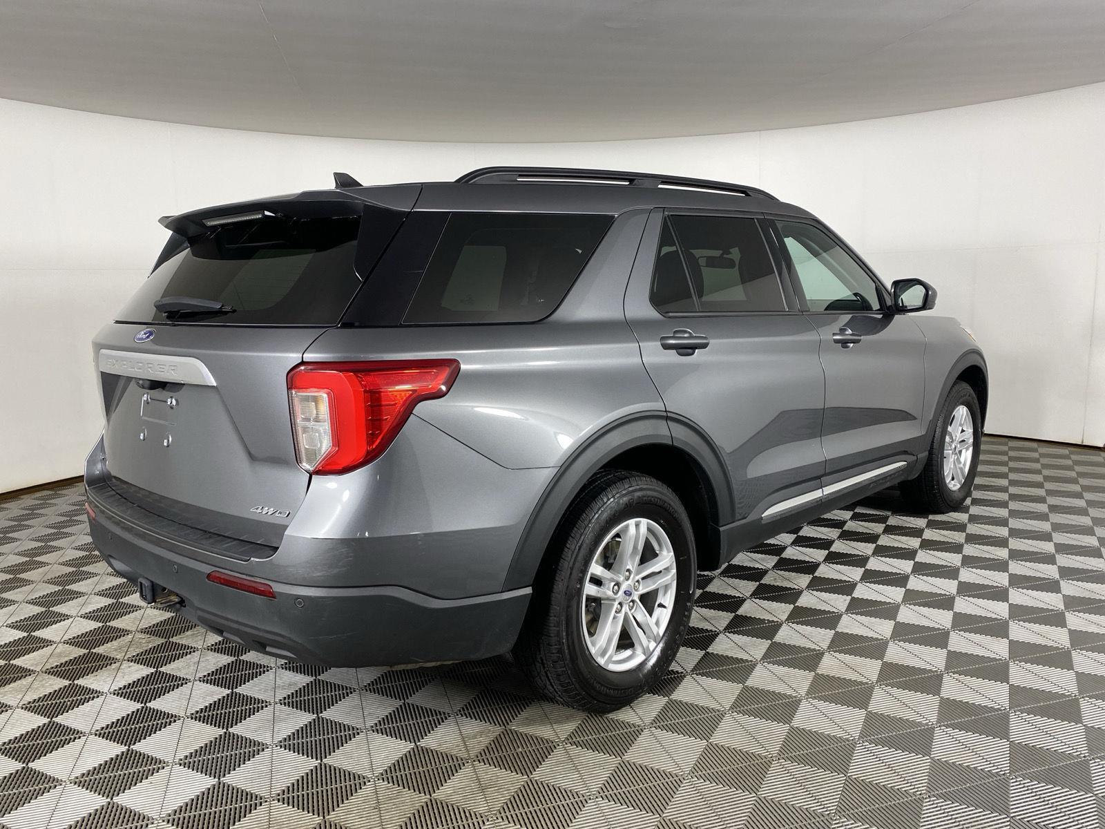 Used 2023 Carbonized Gray Ford XLT image 10