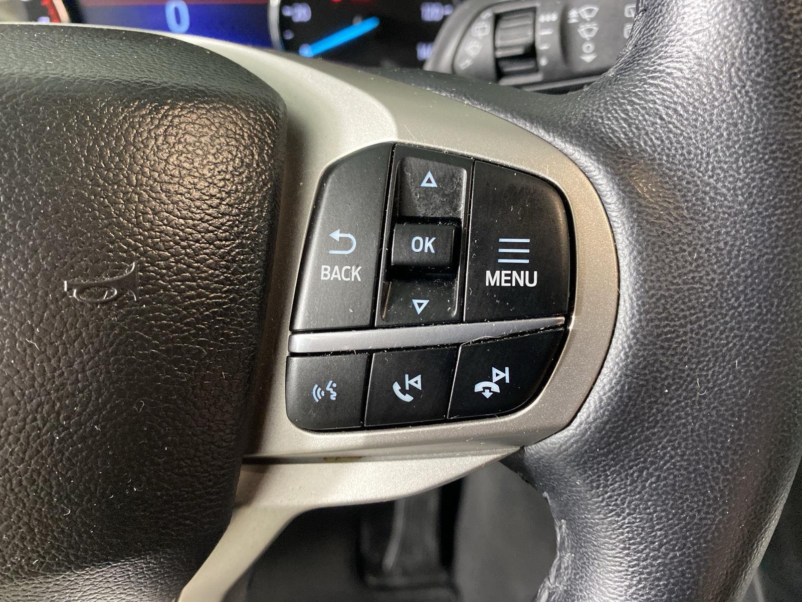 Used 2023 Iconic Silver Ford XLT image 19