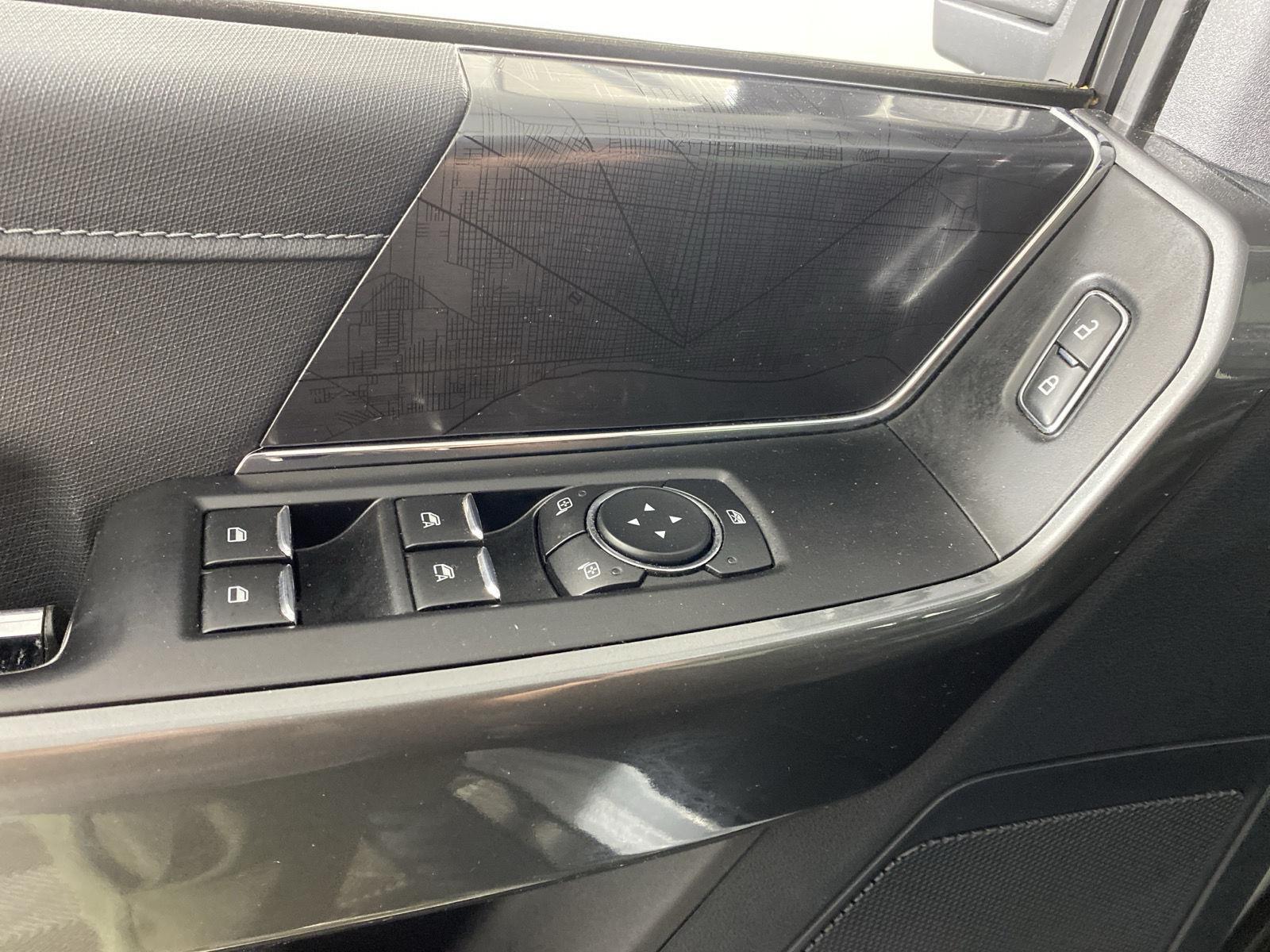 Used 2022 Space White Ford  image 13