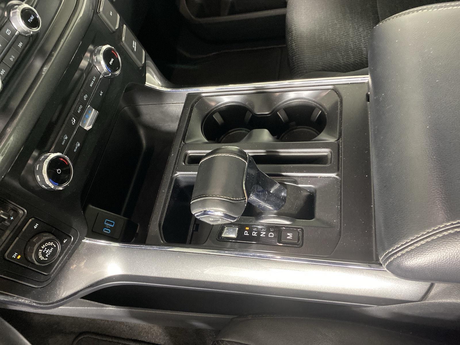 Used 2022 Space White Ford  image 21