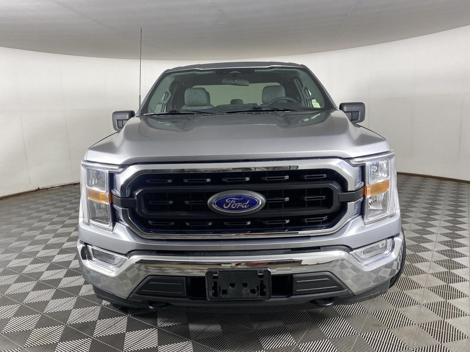 Used 2022 Iconic Silver Ford XLT image 5