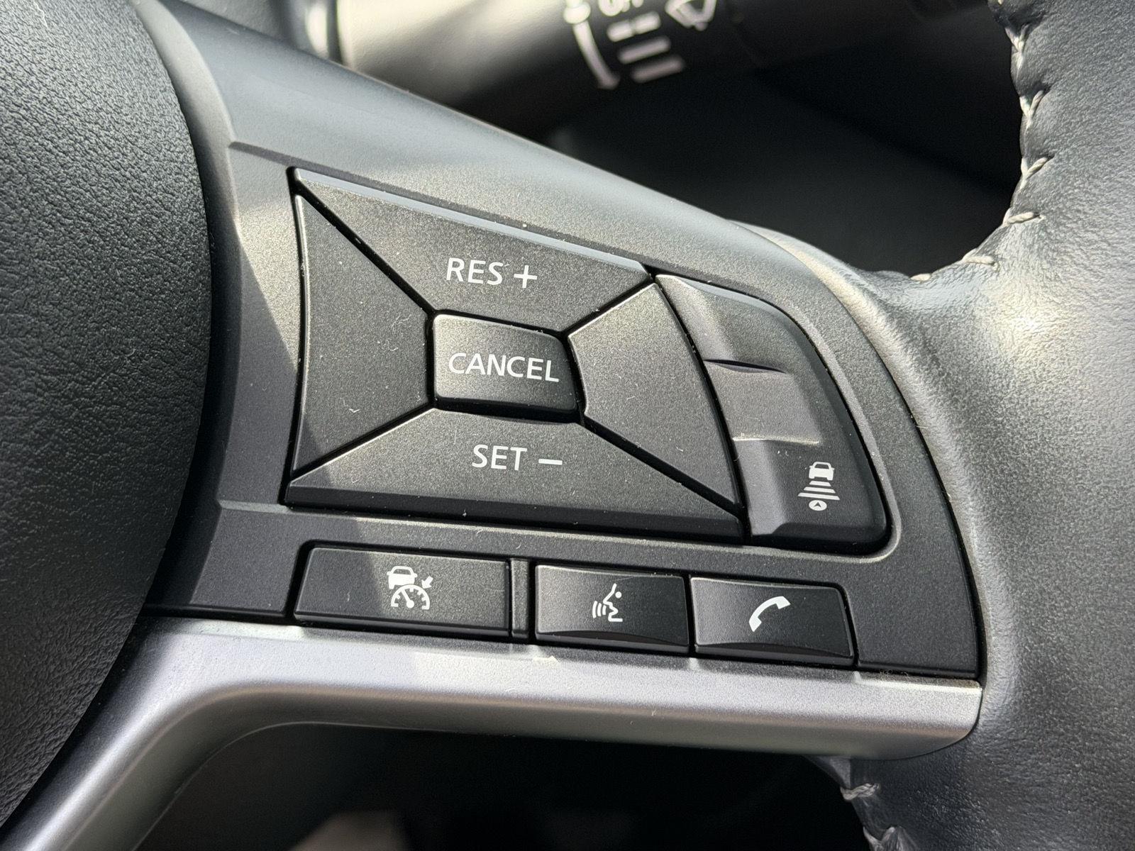 Used 2021 Super Black Nissan SV image 10