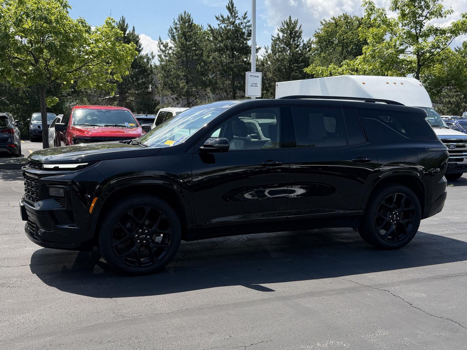 Used 2024 Mosaic Black Metallic Chevrolet AWD RS image 4