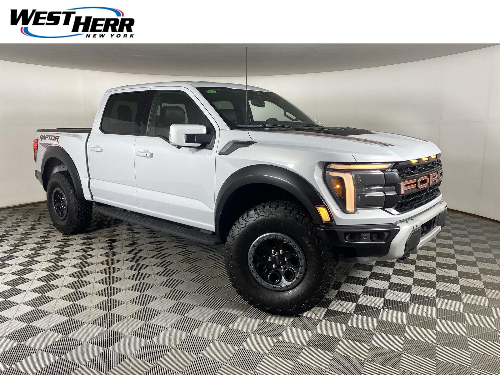 2025 Ford F-150 Raptor SuperCrew 4WD