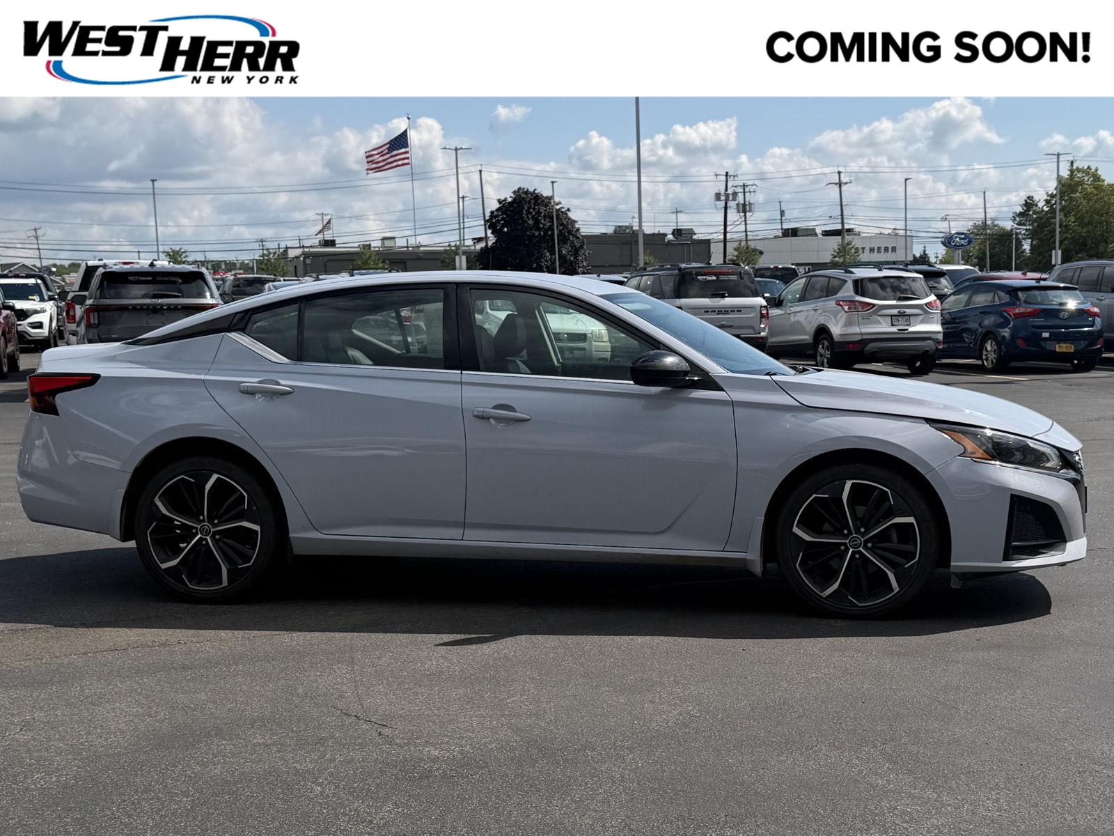  2023 Nissan Altima 2.5 SR AWD   