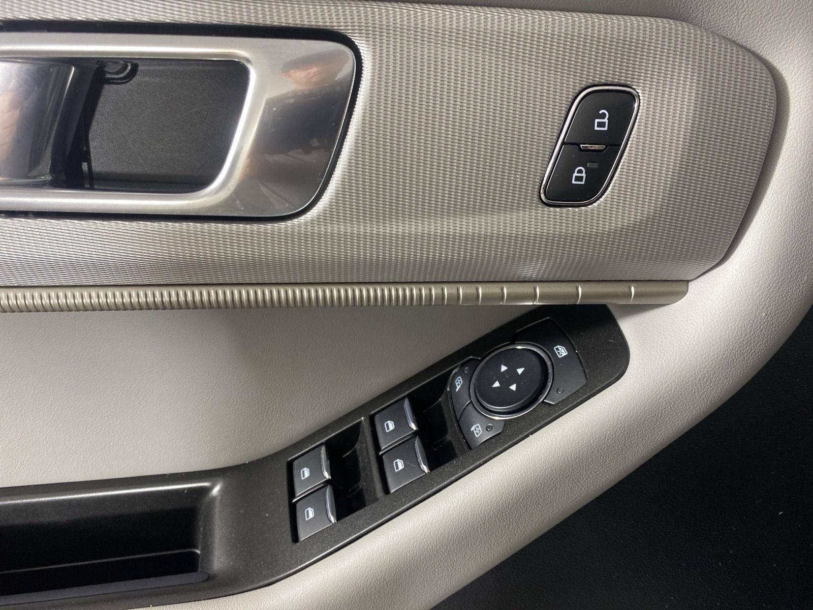 New 2026 Carbonized Gray Metallic Ford Active image 15