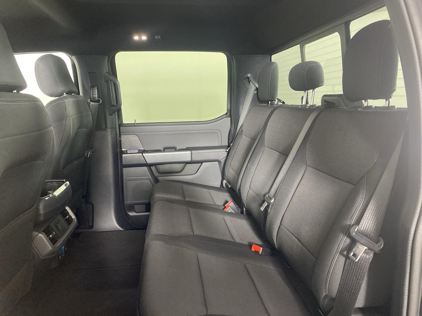 New 2026 Agate Black Ford XLT image 26