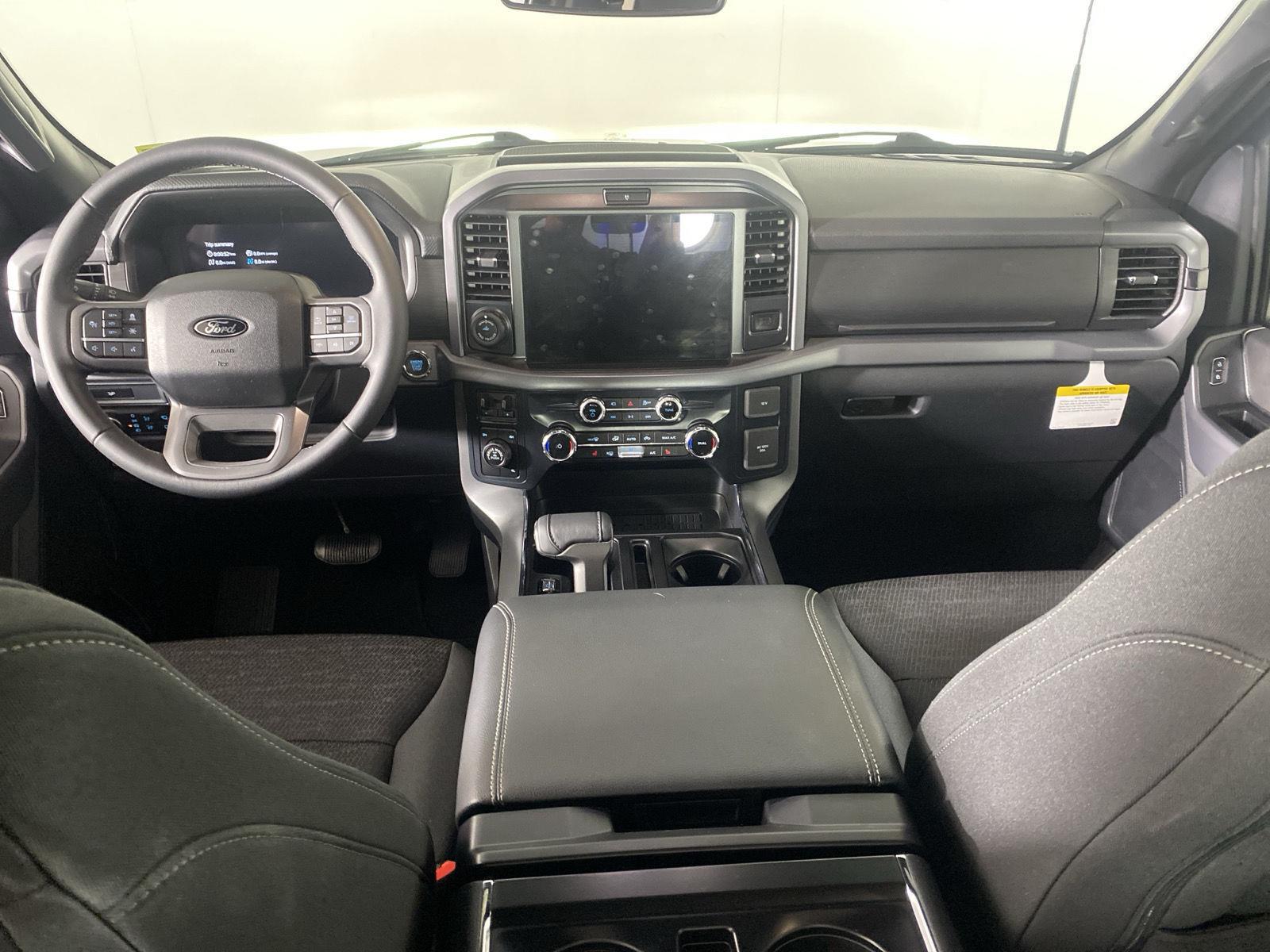 New 2026 Agate Black Ford XLT image 27
