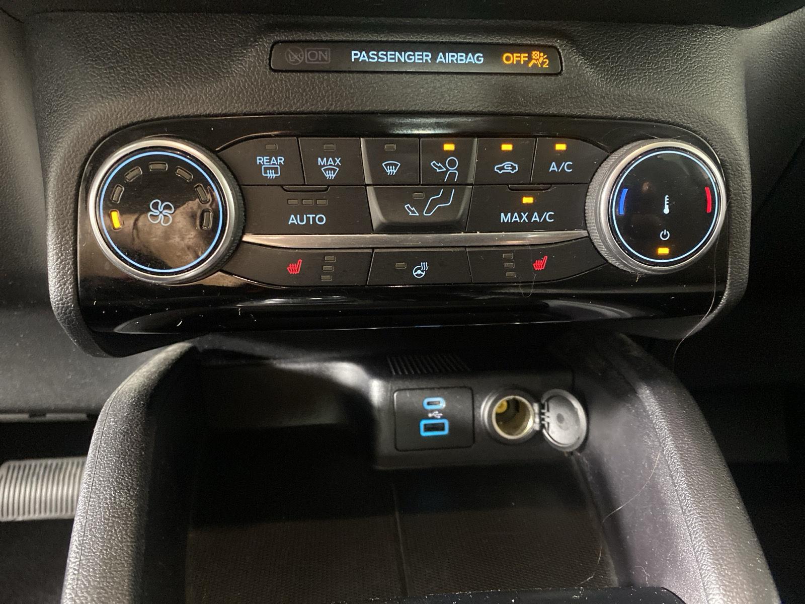 Used 2022 Oxford White Ford  image 21