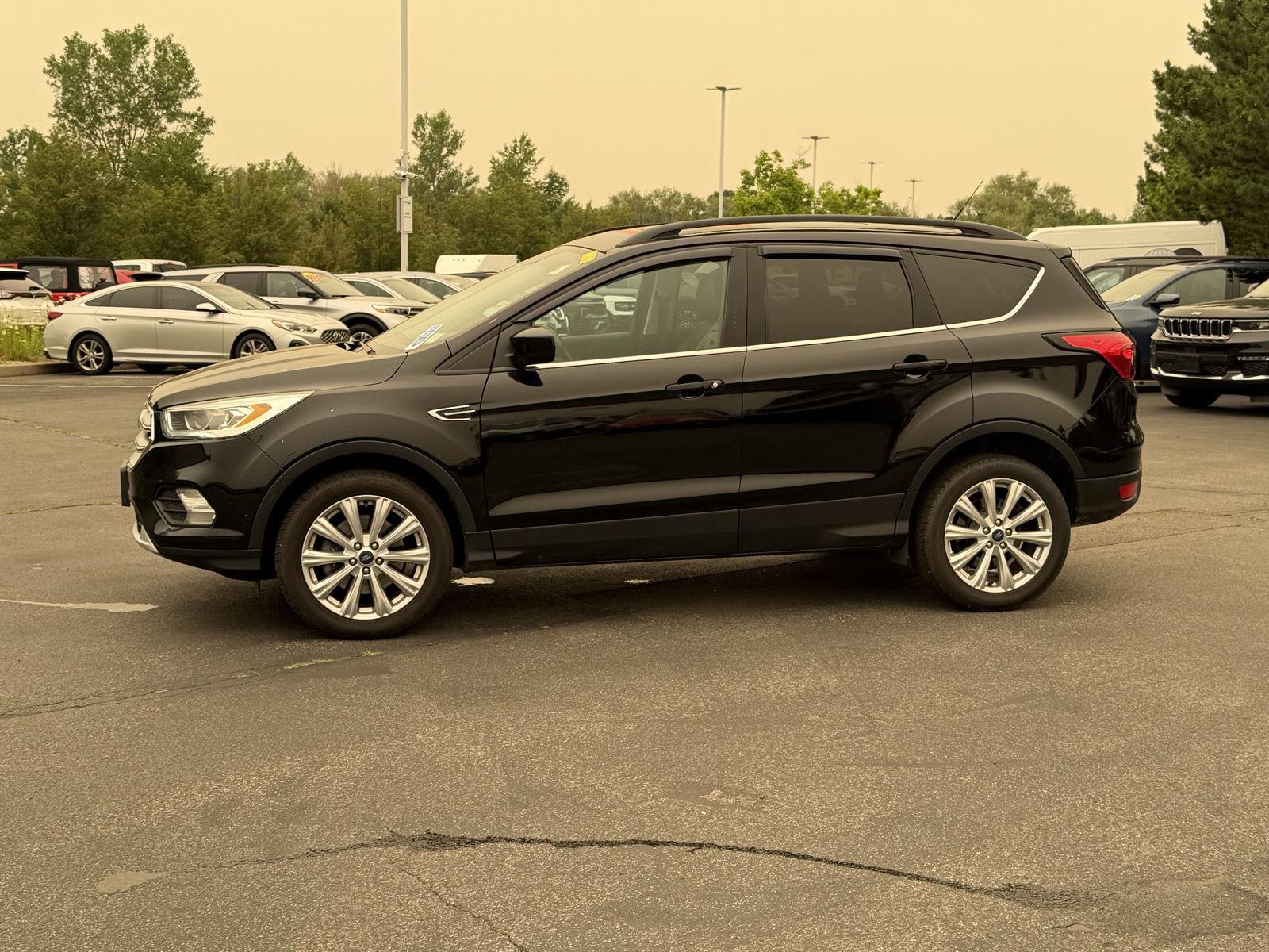 Used 2019 Agate Black Ford SEL image 4