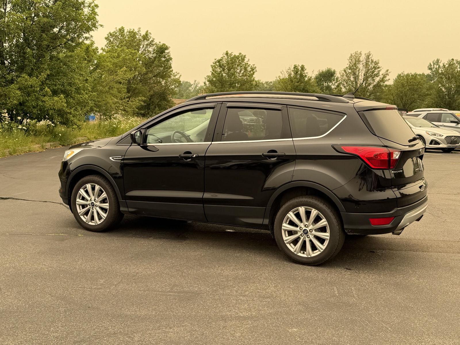 Used 2019 Agate Black Ford SEL image 6