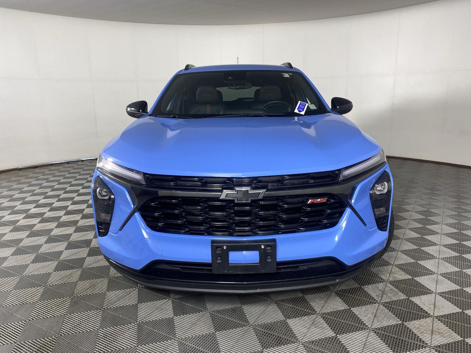 Used 2024 Fountain Blue Chevrolet 2RS image 2