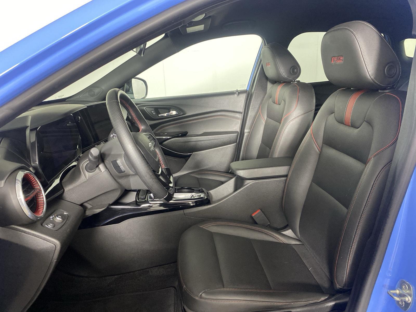 Used 2024 Fountain Blue Chevrolet 2RS image 10