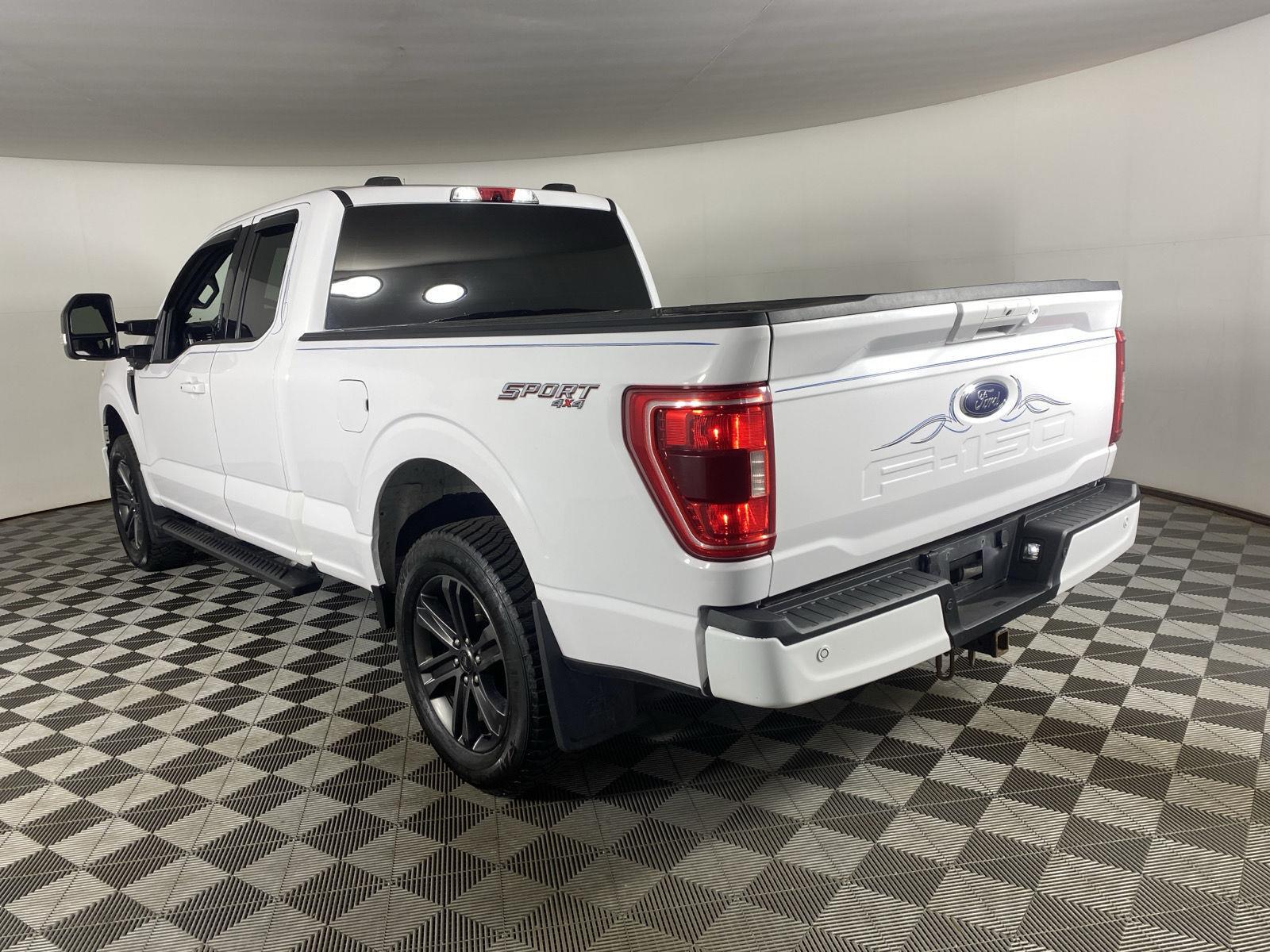 Used 2021 Oxford White Ford XLT image 8