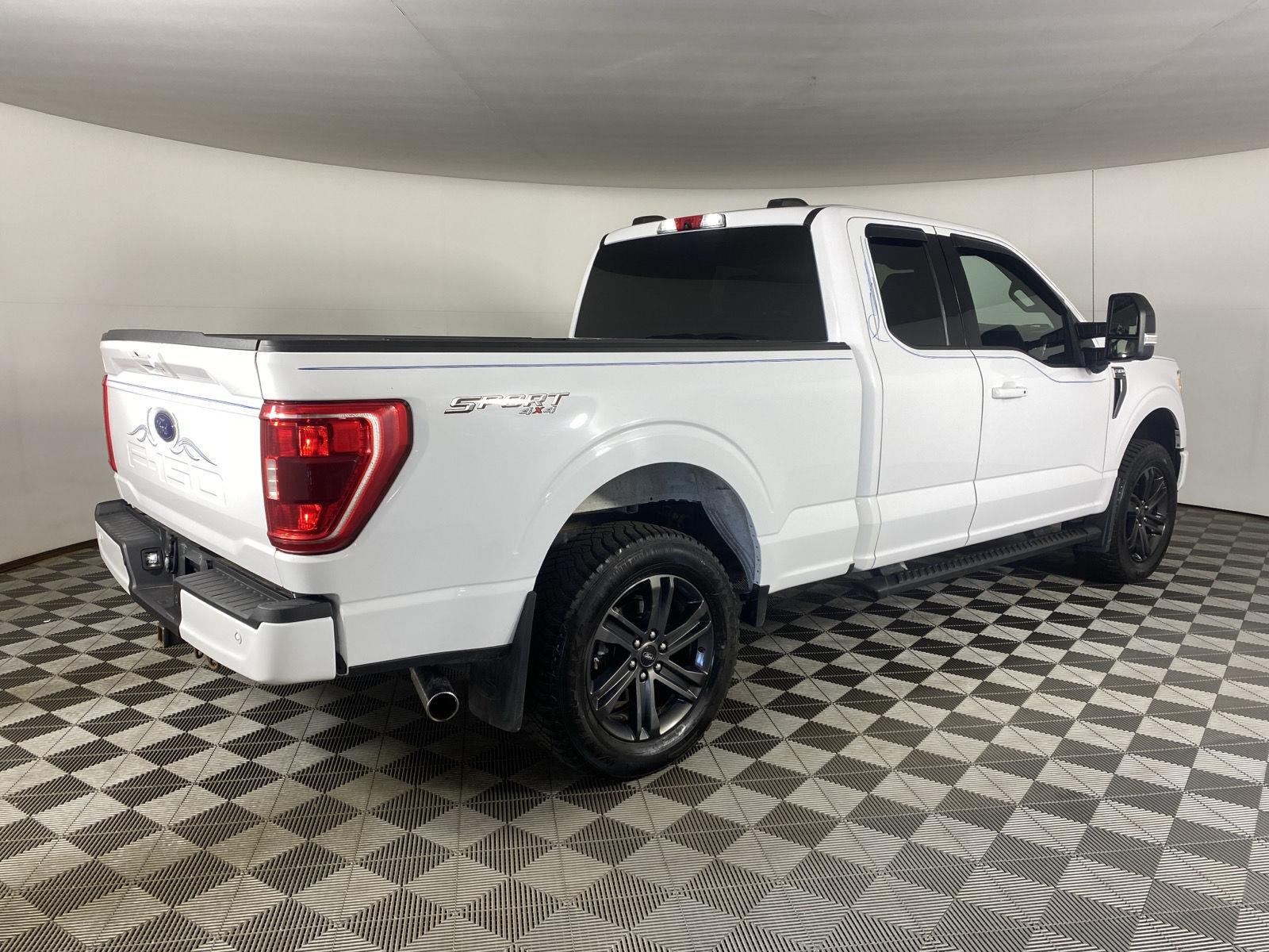 Used 2021 Oxford White Ford XLT image 10