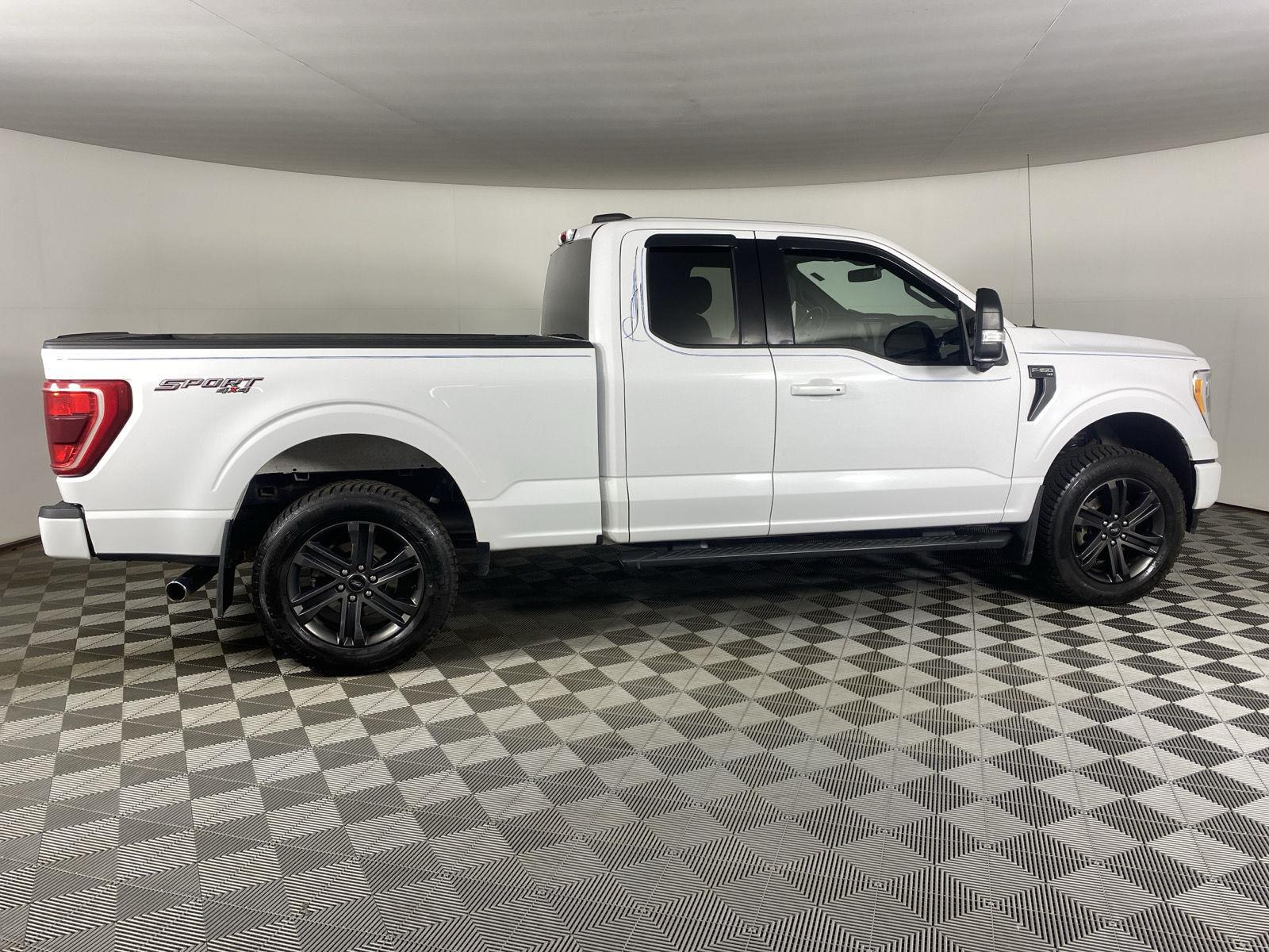 Used 2021 Oxford White Ford XLT image 11