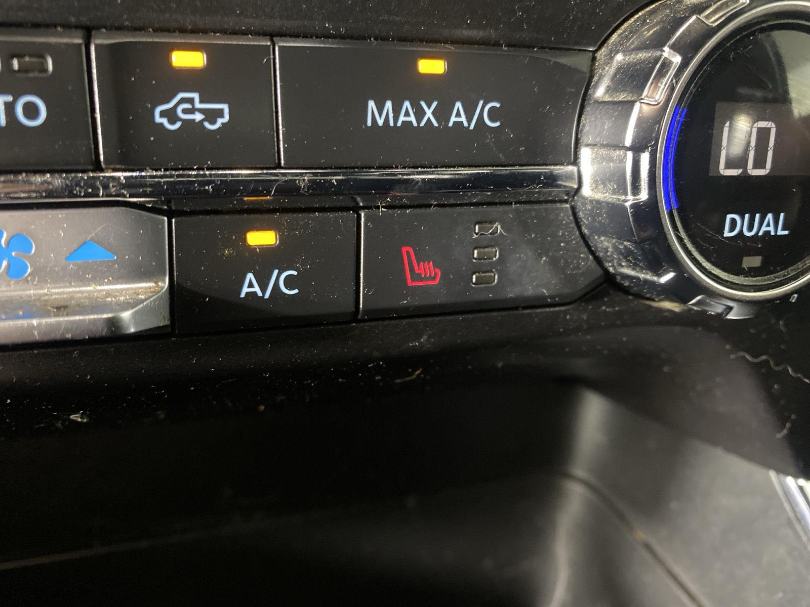 Used 2021 Oxford White Ford XLT image 26