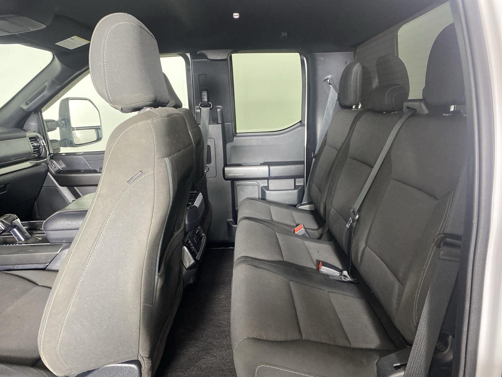Used 2021 Oxford White Ford XLT image 28