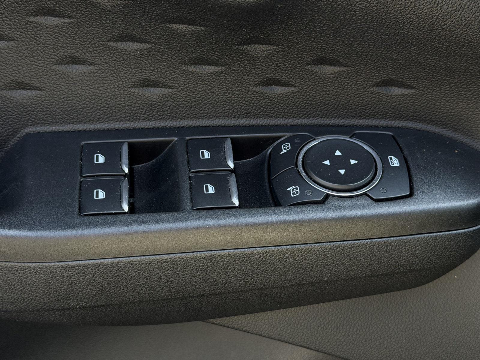 Used 2020 Blue Ford S image 10