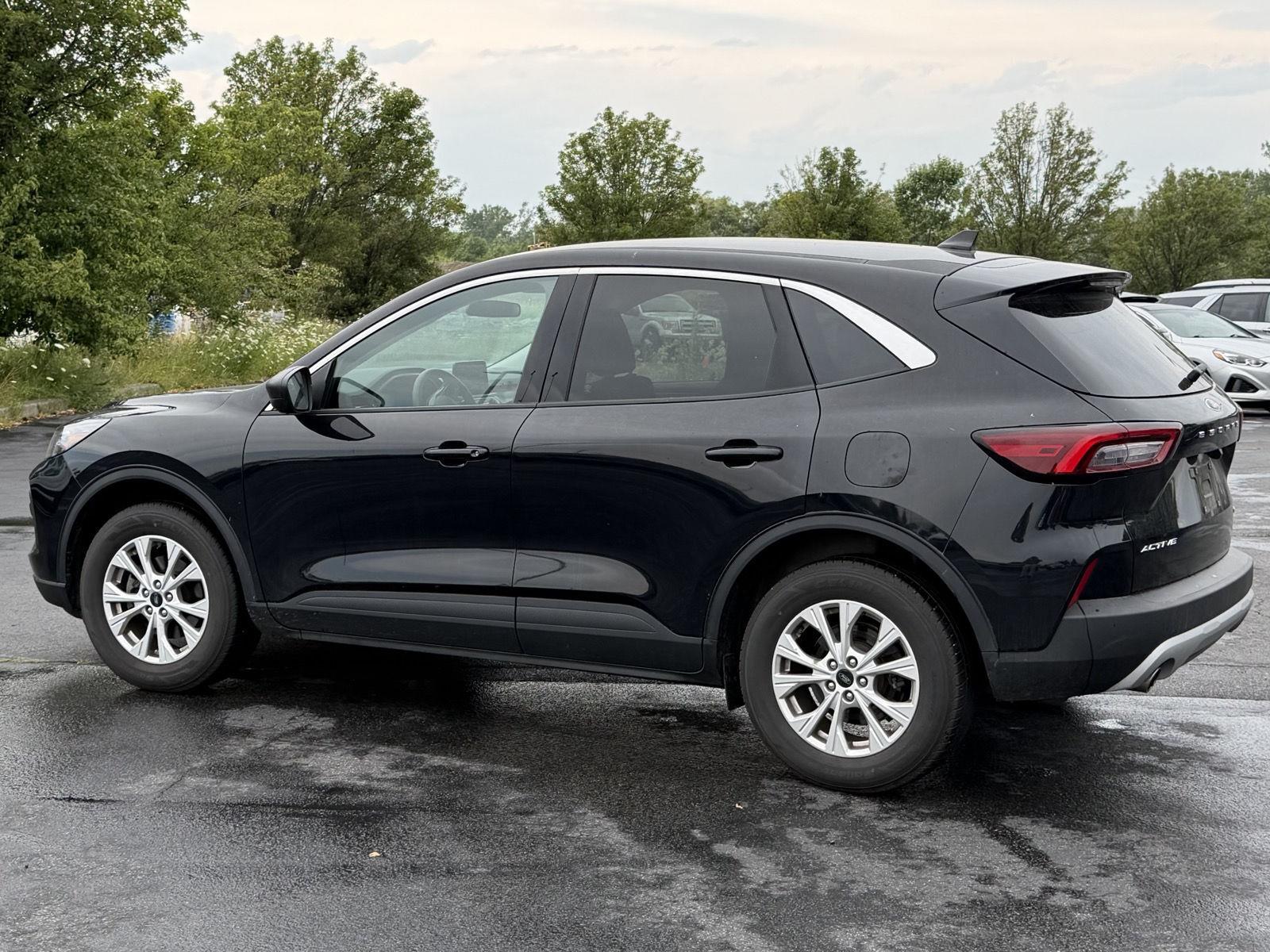 Used 2023 Agate Black Ford Active image 6