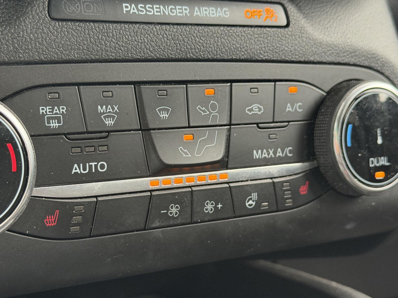 Used 2023 Agate Black Ford Active image 8