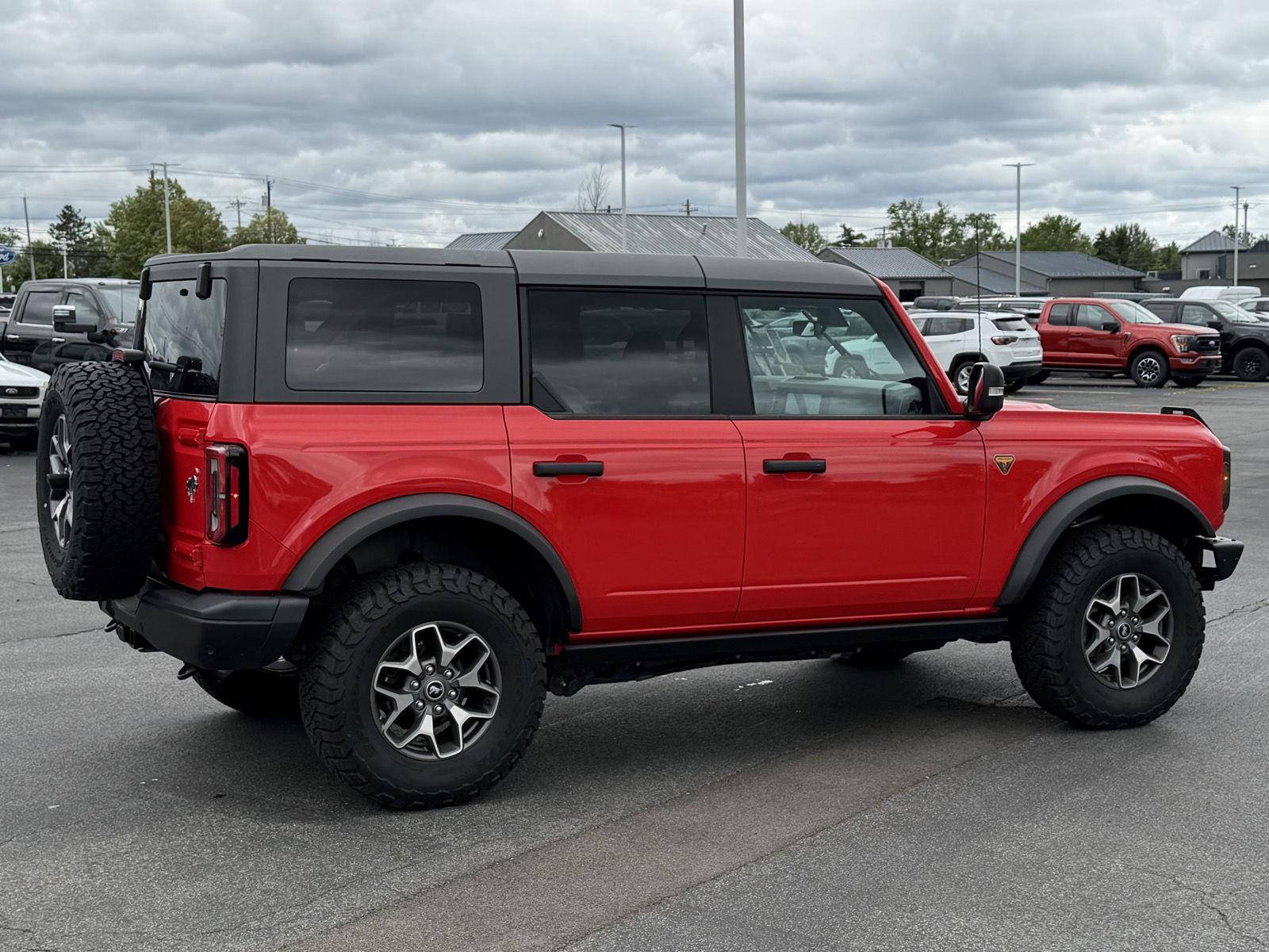 Used 2022 Race Red Ford Badlands image 5