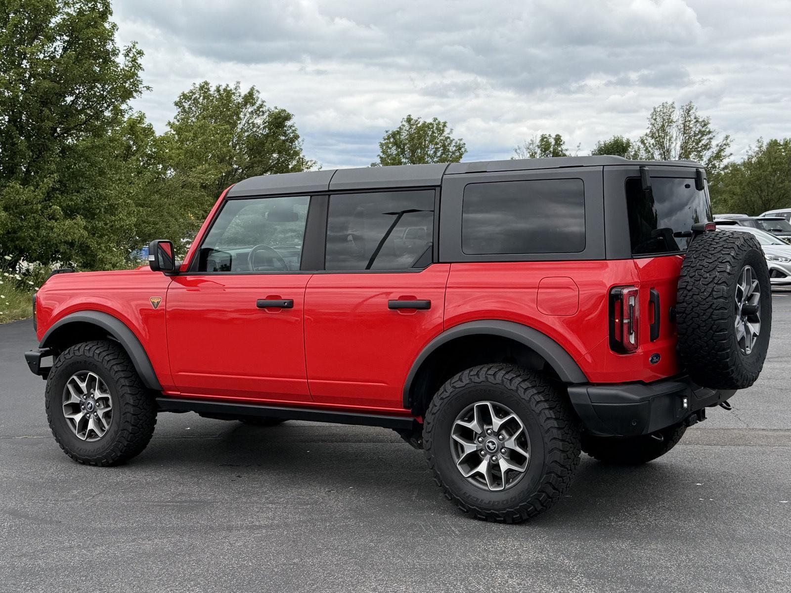 Used 2022 Race Red Ford Badlands image 6