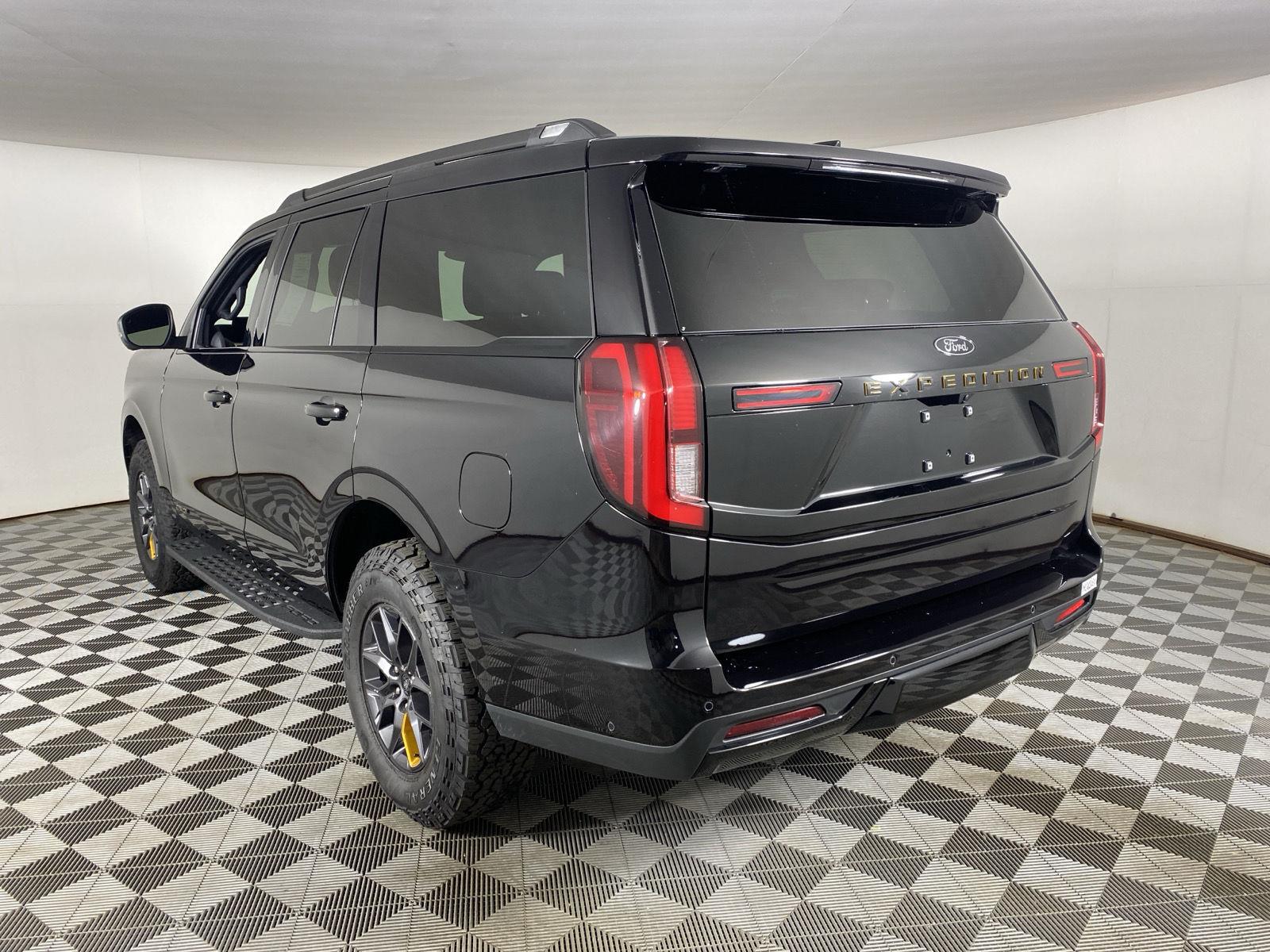 New 2025 Agate Black Ford Tremor image 5