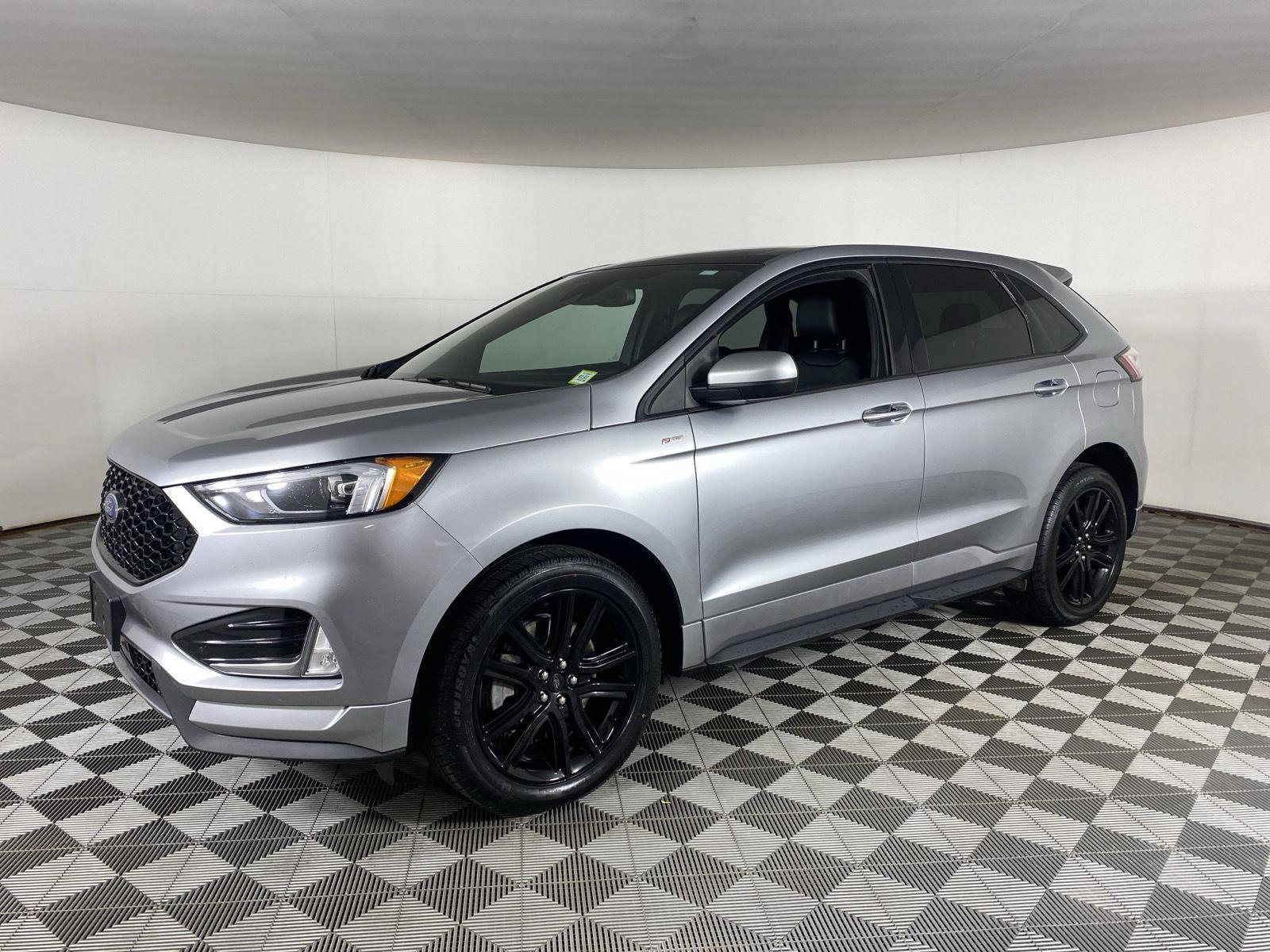 Used 2023 Iconic Silver Ford ST-Line image 6