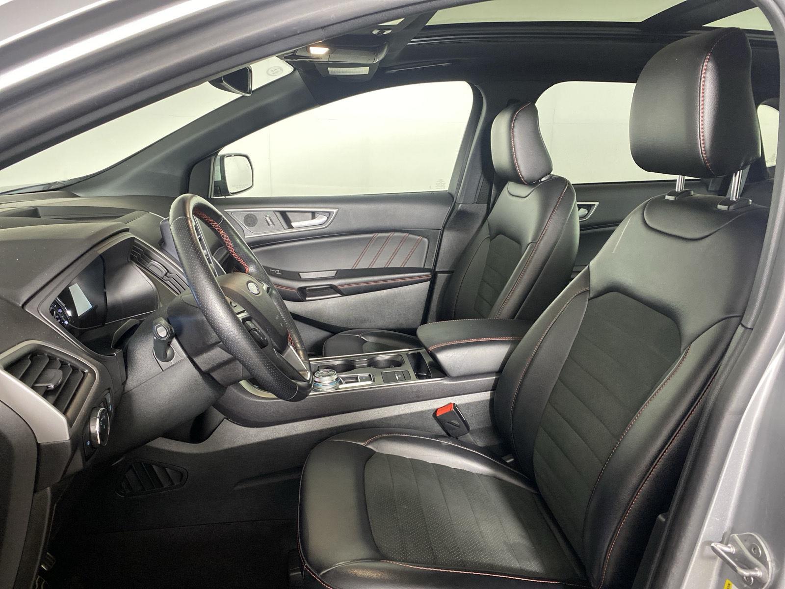 Used 2023 Iconic Silver Ford ST-Line image 13