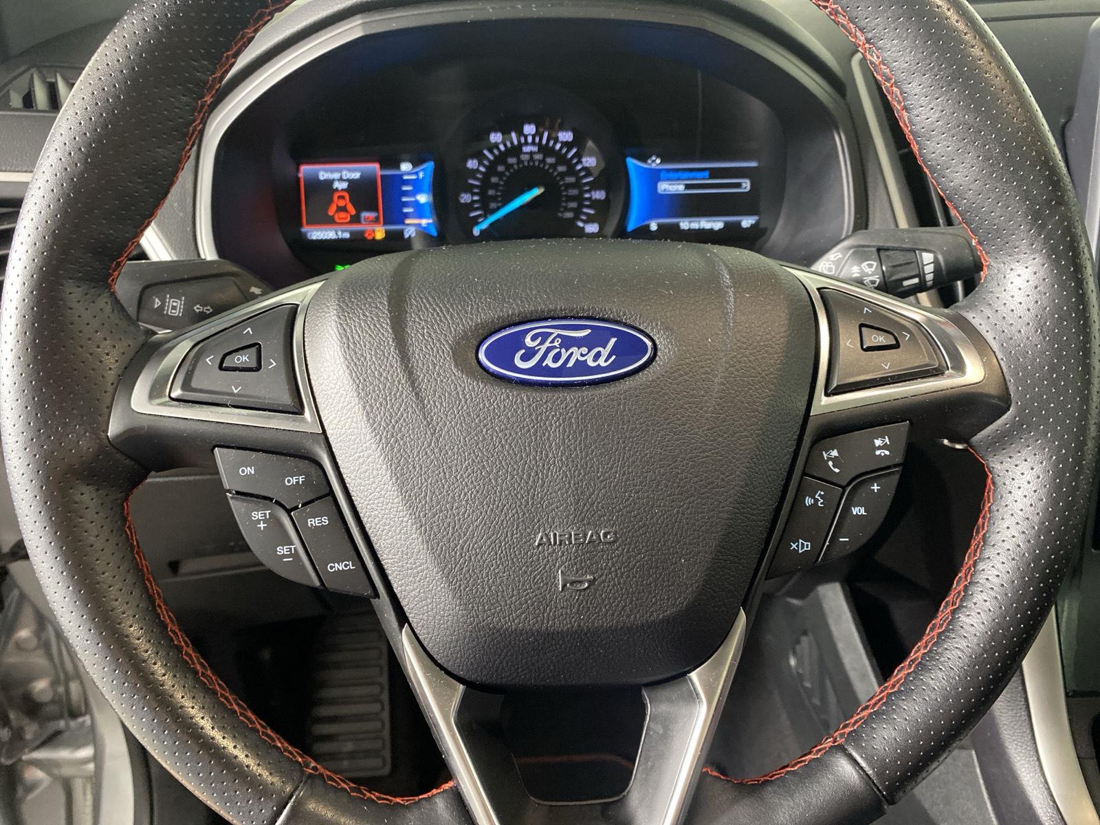 Used 2023 Iconic Silver Ford ST-Line image 17