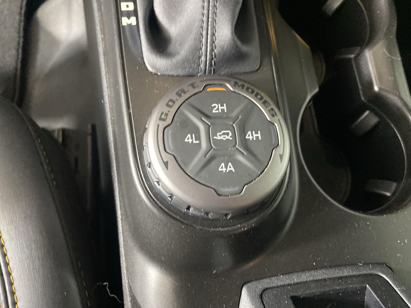 Used 2022 Race Red Ford Badlands image 32